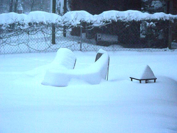 2009-12-19_16-40-27patio.JPG