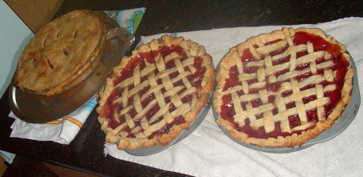 2010-05-30_19-46-52piesapplecherryw.JPG